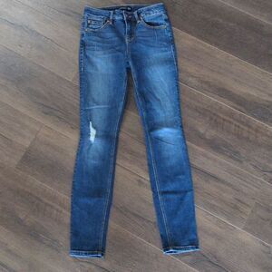 Level 99 Skinny Jeans Distressed Size 26